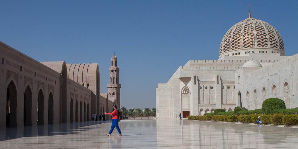 Een glimmend plein bij de Grote Moskee