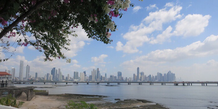 De skyline van Panama Stad