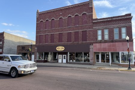 Een gebouw op Mainstreet Pinestone, Iowa