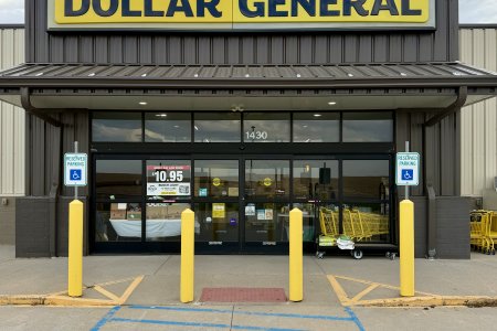 Herkenbaar logo van &#039;Dollar General&#039; te vinden in elk gehucht