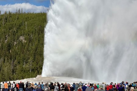 Old Faithful is een drukbezochte attractie en terecht
