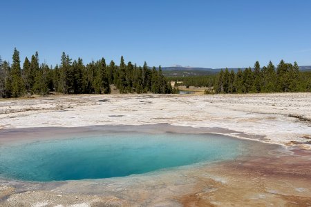 Een van de &#039;pools&#039; in Yellowstone