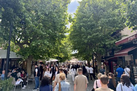 Drukte in Prizren, we vinden het geen leuke stad