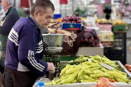 De overdekte markt in De Oude Bazaar van Skopje