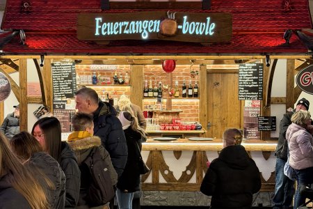Kneuterige huisjes op de kerstmarkt