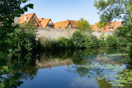 Uitzicht op de historische stad van buiten de stadsmuur