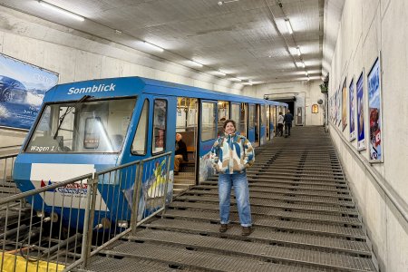 De langste ondergrondse kabelbaan ter wereld, deze schiet 1000 meter omhoog door een berg