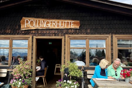 Een berghut op de Gerlitzen Alpe, het uitzicht is overweldigend
