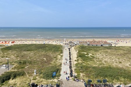 Uitzicht over de Noordzee vanuit de vuurtoren van Noordwijk