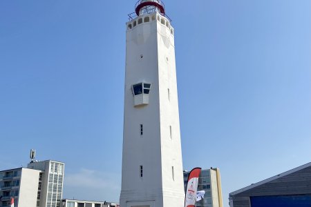 De vuurtoren van Noordwijk, 108 treden om boven te komen