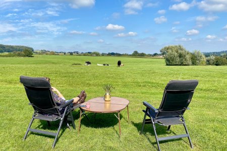 Vanaf de camping hebben we uitzicht over de heuvels rondom Epen