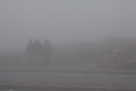 De wolken zijn zeer dicht op Mt. Cadillac