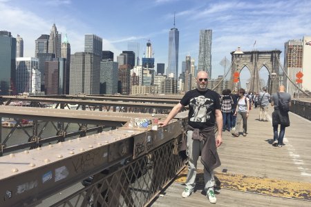 Pat op de Brooklyn Bridge