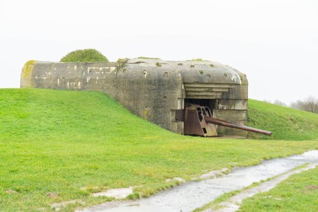 Een van de 4 kanonnen bij Longues-sur-Mer