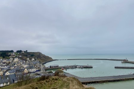 Het haventje van Port-en-Bessin-Huppain, ons huis staat op de kade