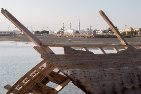 Moskee en dhow in Sur