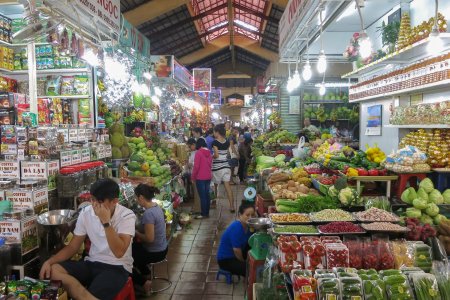 Veel groente en fruit op de Ben Thanh market