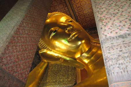 40 meter lange gouden Boeddha