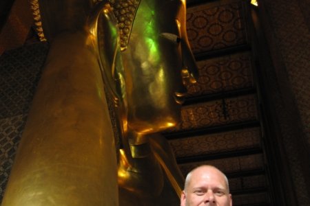 Pat bij de liggende Boeddha