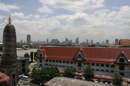 Uitzicht op het centrum vanaf Wat Arun