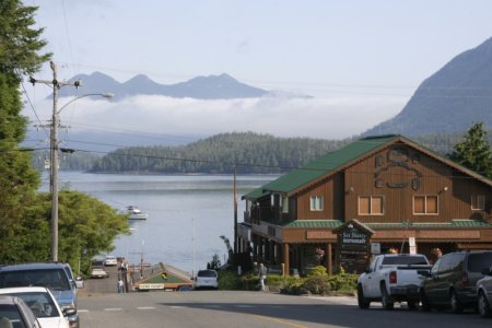 Mooi uitzicht op de baai bij Tofino