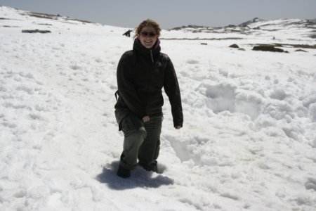 In de lente wordt de sneeuw zacht waardoor Syl hier wegzakt