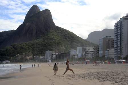 Oefeningen op het strand van Ipanema