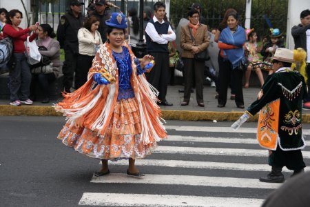 We zijn in een carnaval achtige parade terecht gekomen